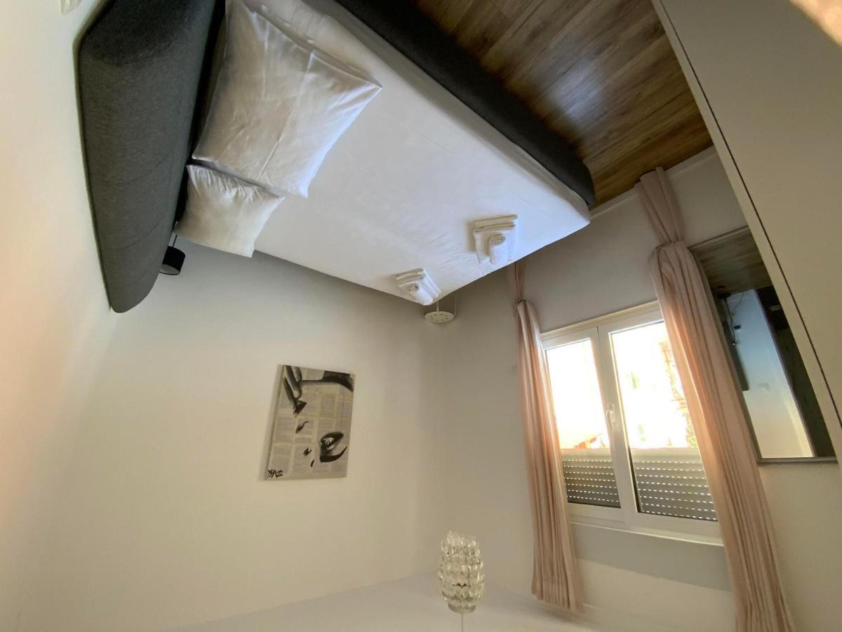 Apartments Leonardo Primošten Buitenkant foto